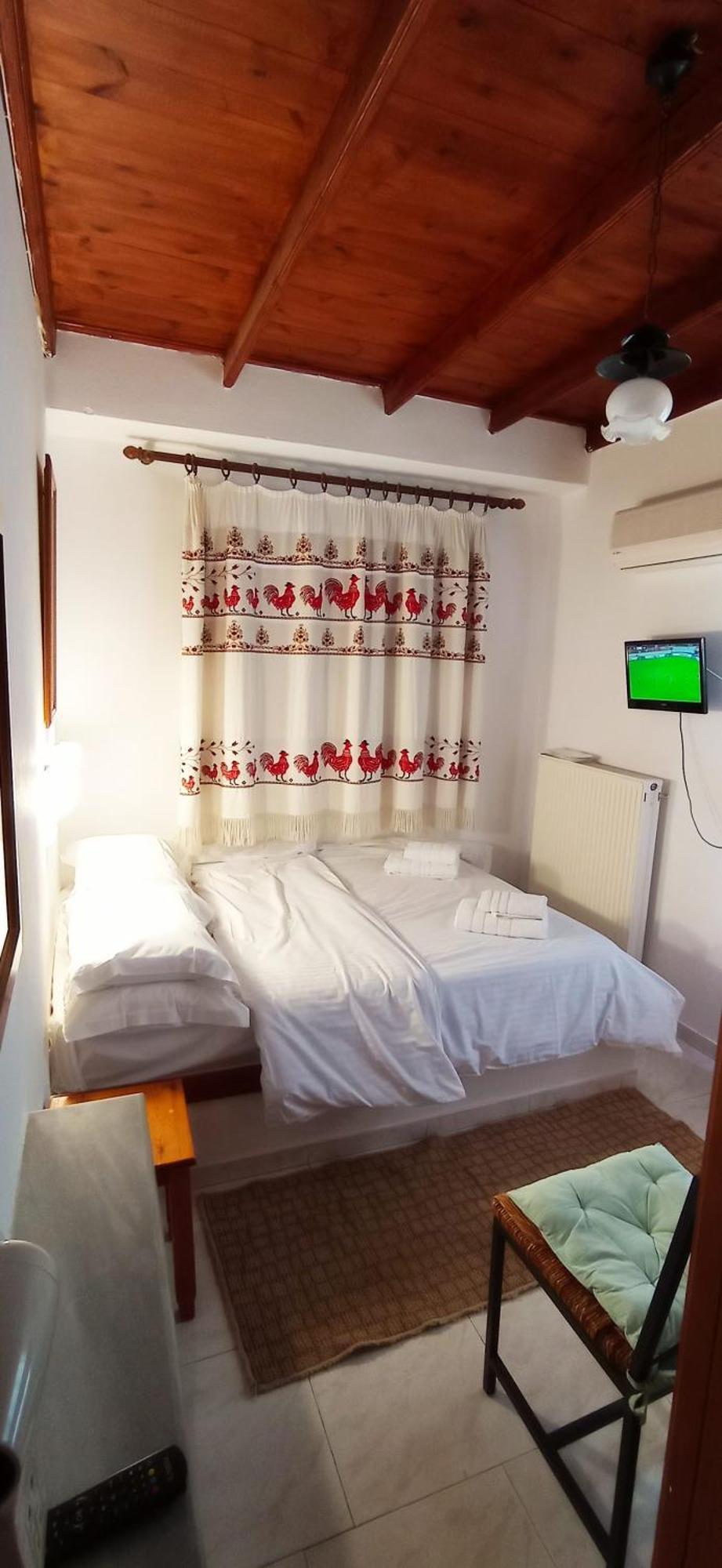 Zoe Pension Hermione Chambre photo